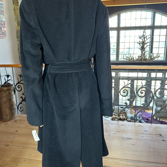 Burberry wool blend wrap coat. NWT - Picture 3 of 10